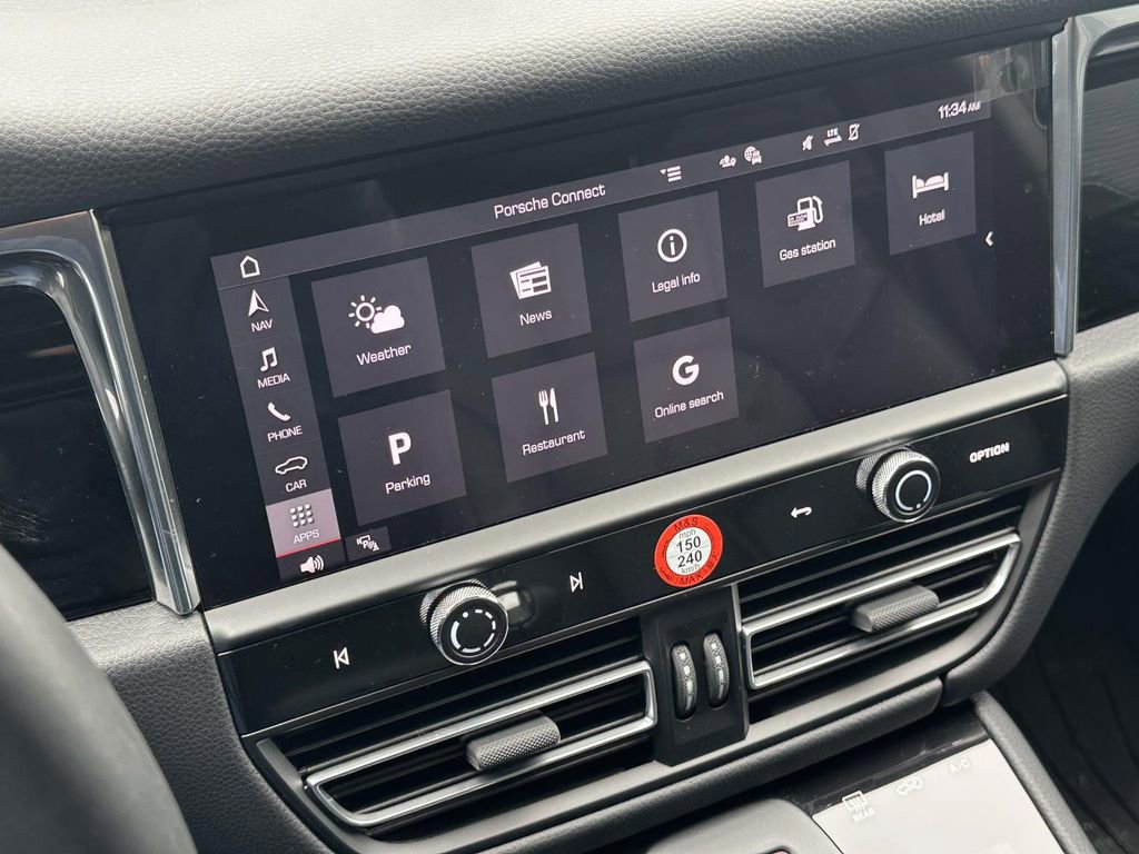 Certified 2026 Porsche Macan image 28