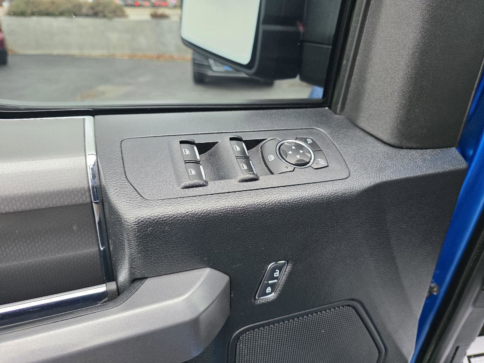 Used 2015 Ford F150 XLT w/ Equipment Group 302A Luxury image 14