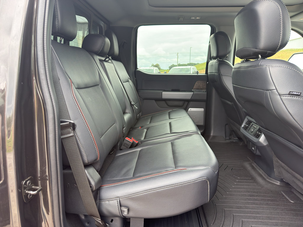 Used 2024 Ford F250 Lariat w/ Lariat Ultimate Package AWD/4WD image 20