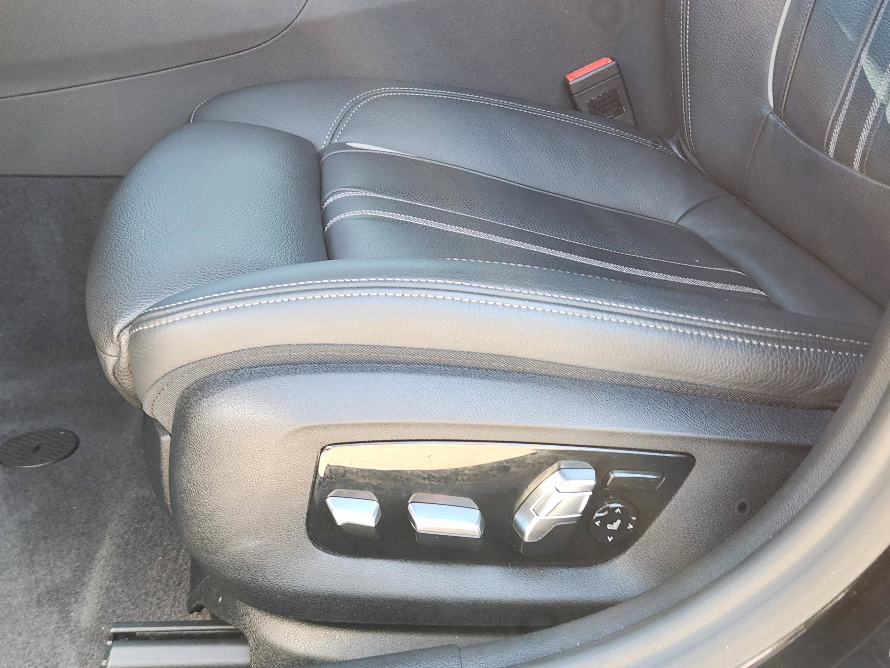 Used 2022 BMW M550i xDrive w/ Shadowloine Package AWD/4WD image 19