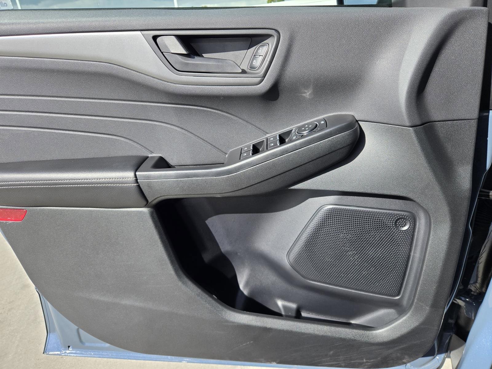 Used 2025 Ford Escape Active image 21