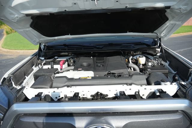 Used 2025 Toyota Tundra Limited AWD/4WD image 13