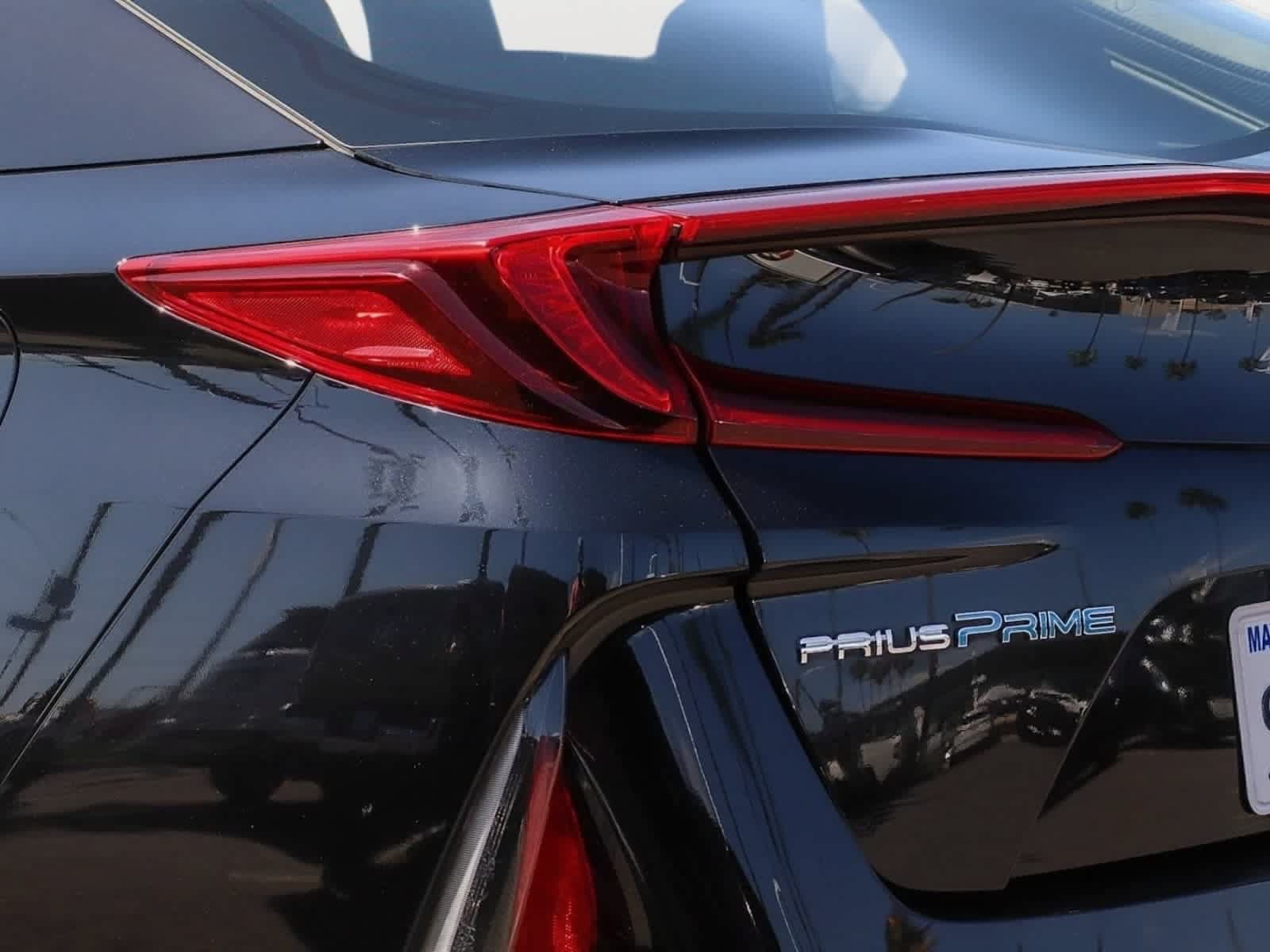 Used 2021 Toyota Prius Prime XLE FWD image 11