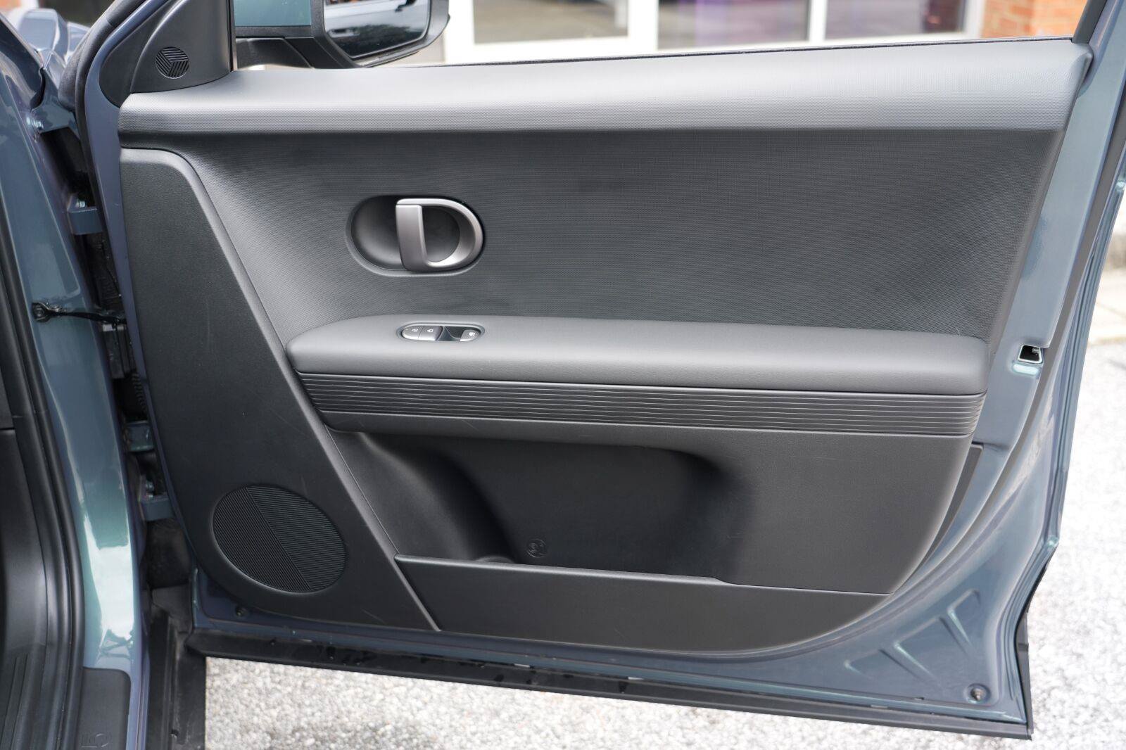 Used 2025 Hyundai Ioniq 5 SEL RWD image 46
