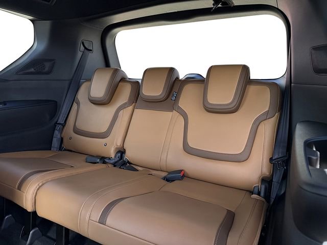 New 2025 Nissan Armada SL w/ Captain's Chari Seat Package AWD/4WD image 22