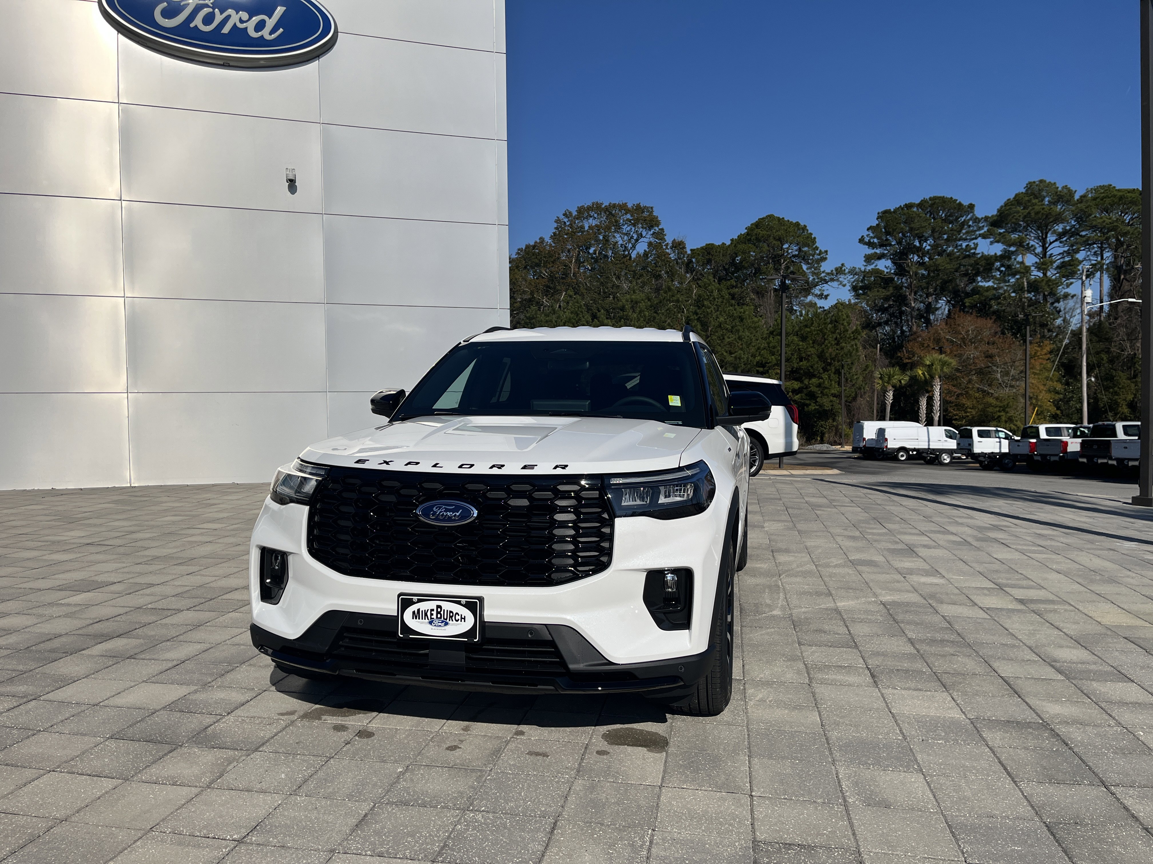 New 2026 Ford Explorer ST-Line w/ Premium Package image 2