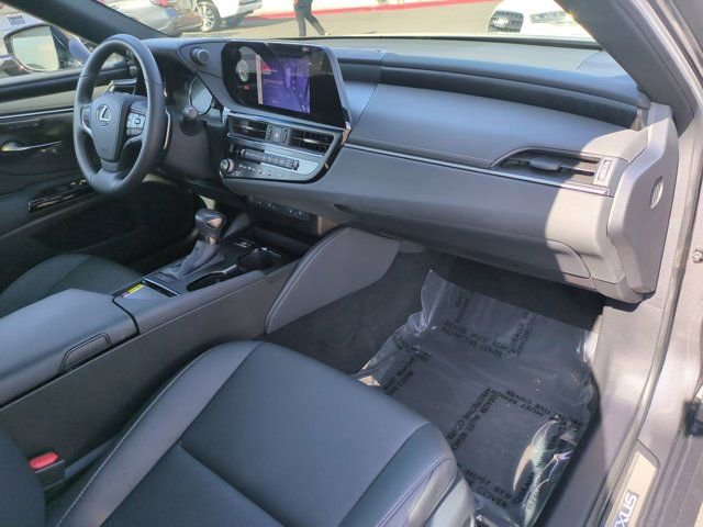 Used 2024 Lexus ES 350 w/ Premium Package image 32