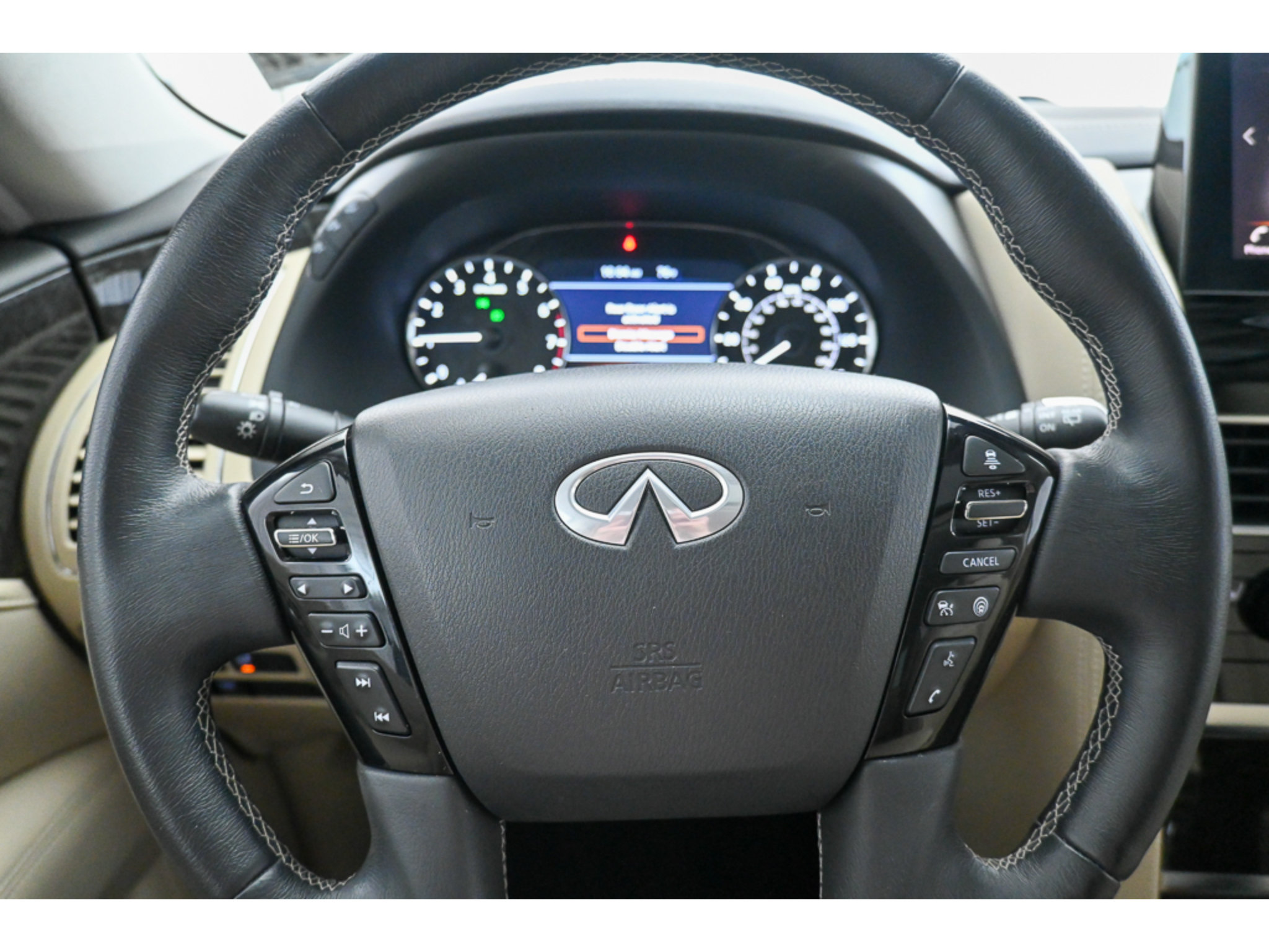 Used 2022 INFINITI QX80 Luxe w/ Cargo Package AWD/4WD image 39