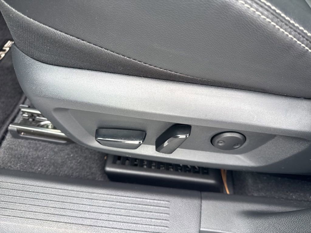 Certified 2022 Nissan Rogue SL w/ SL Premium Package image 26