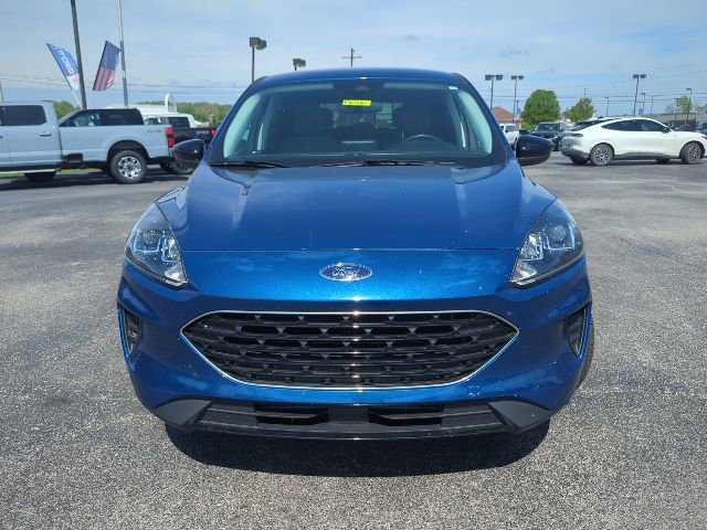 Used 2022 Ford Escape SE w/ SE Sport Appearance Package image 7