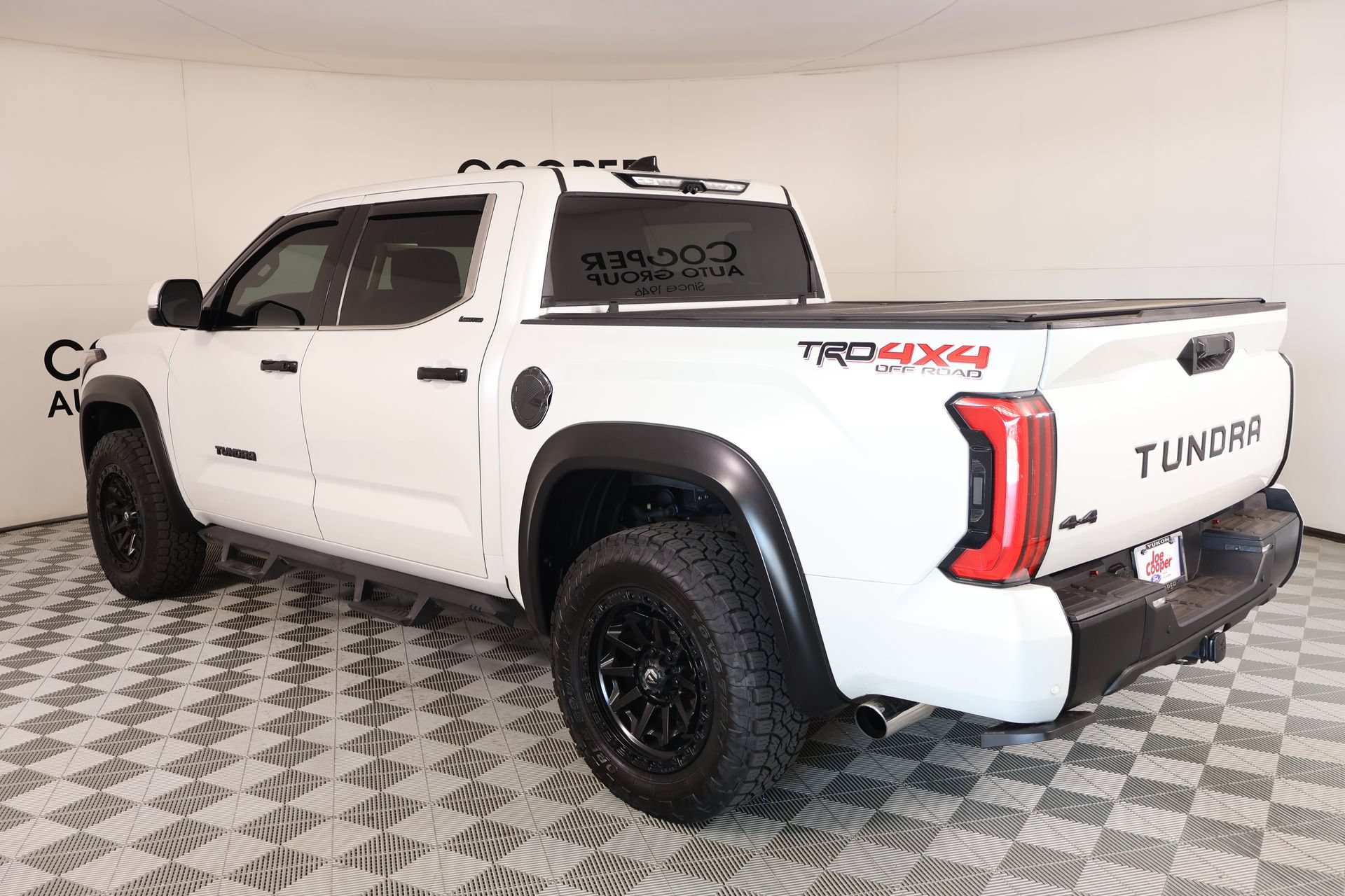 Used 2023 Toyota Tundra Limited AWD/4WD image 23