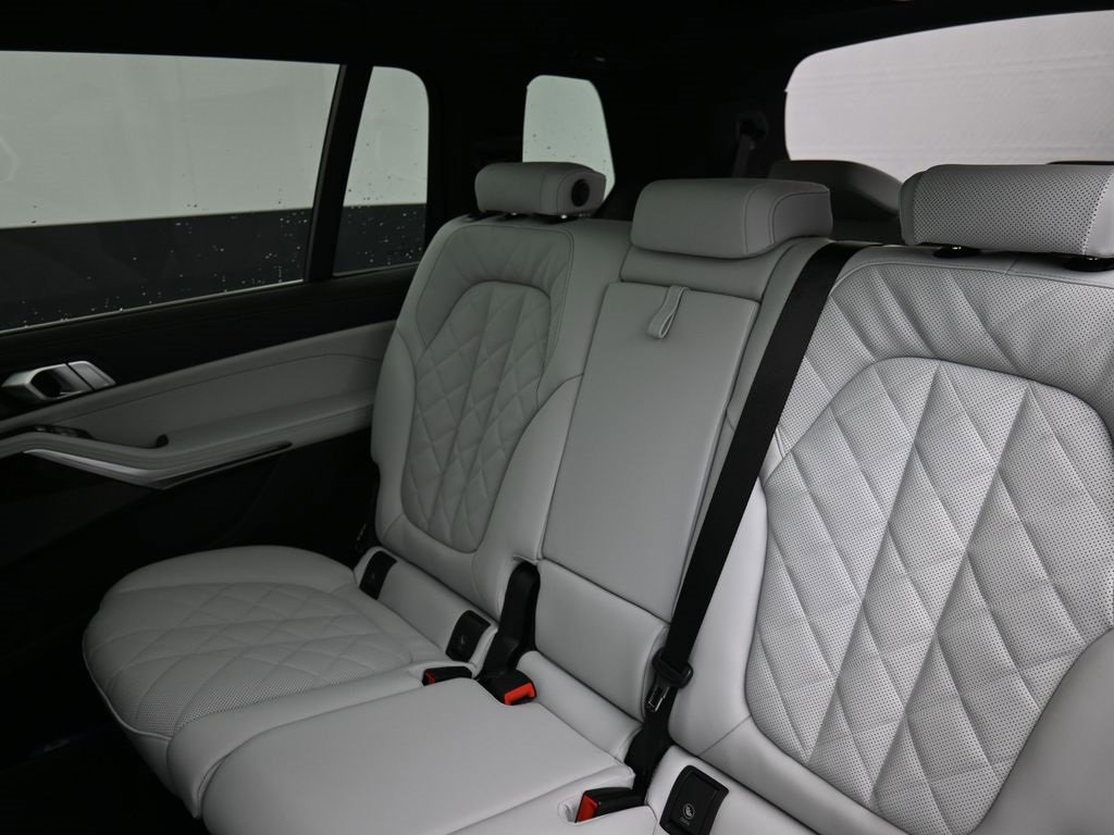 New 2026 BMW X7 xDrive40i image 19