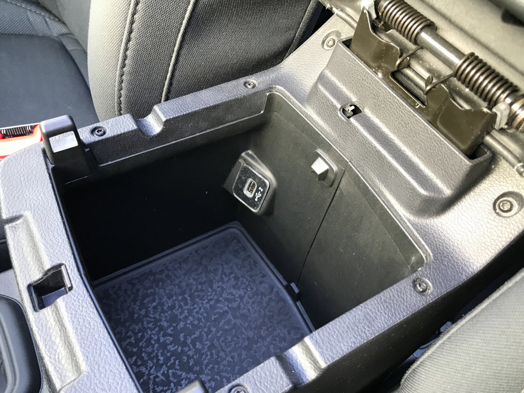 Used 2019 Jeep Wrangler Unlimited Sahara image 24