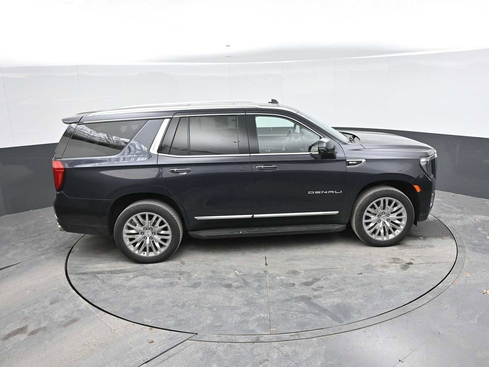 Used 2023 GMC Yukon Denali AWD/4WD image 19