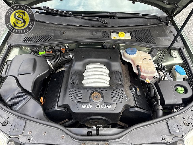 Used 2003 Volkswagen Passat GLX image 24