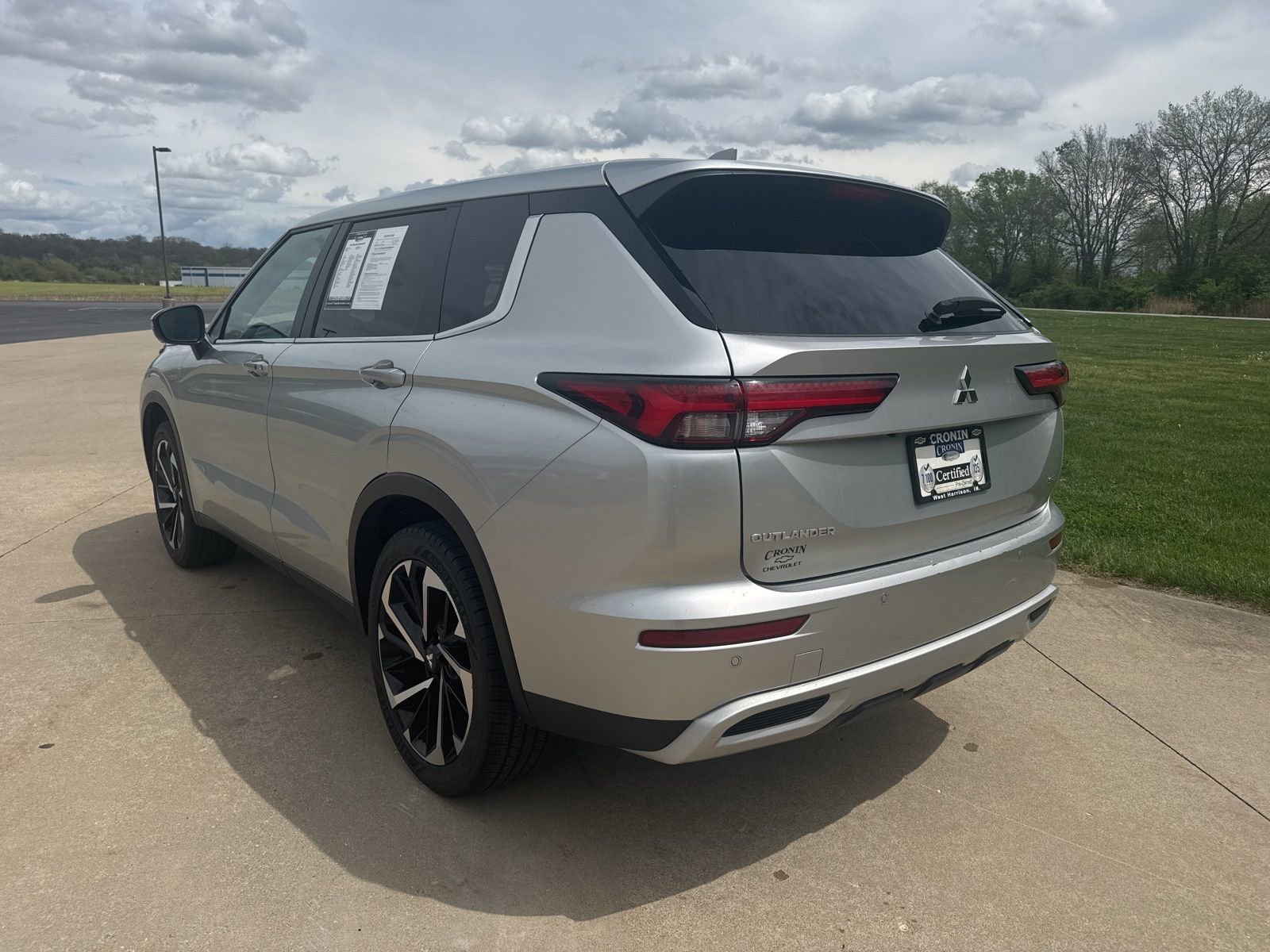 Used 2024 Mitsubishi Outlander SE AWD/4WD image 7
