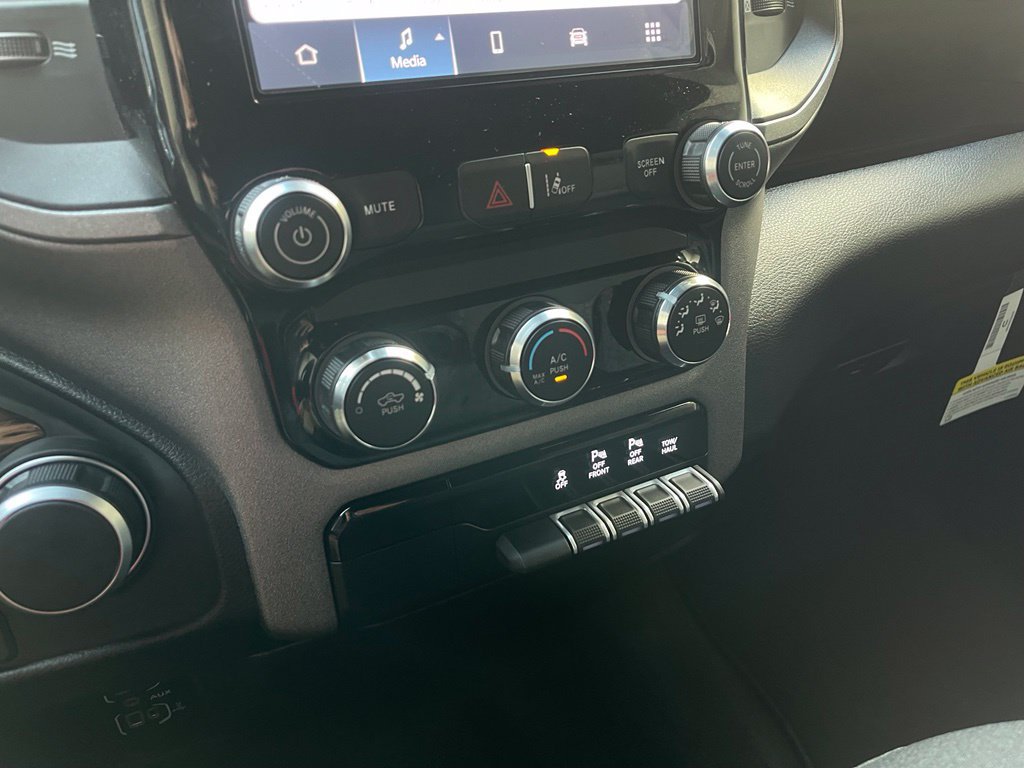 New 2026 RAM 1500 Express RWD image 15