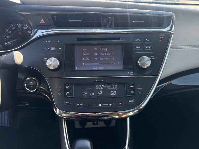 Used 2014 Toyota Avalon XLE Touring FWD image 17