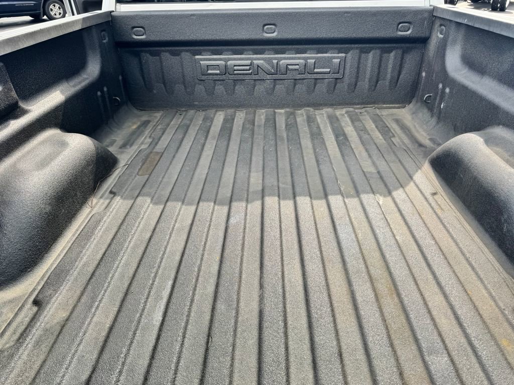 Used 2018 GMC Sierra 2500 Denali w/ Suspension Package, Off-Road AWD/4WD image 10
