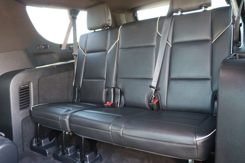 Used 2022 Cadillac Escalade ESV Sport w/ Touring Package AWD/4WD image 19