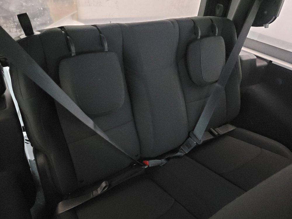 Used 2022 Jeep Wrangler Sport image 19