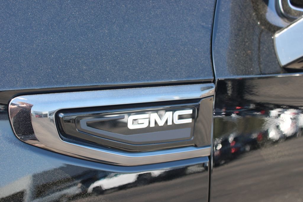 Used 2023 GMC Yukon Denali Ultimate w/ LPO, Floor Liner Package image 19