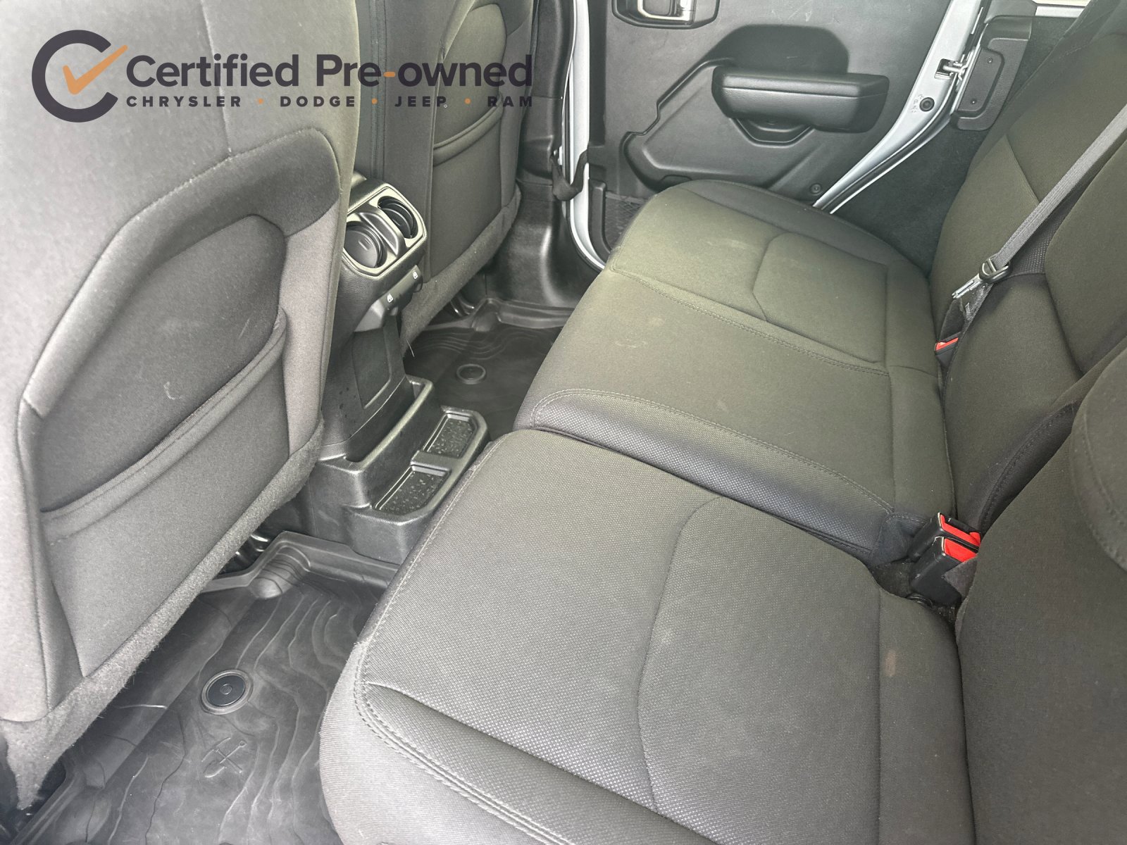 Used 2023 Jeep Wrangler Unlimited AWD/4WD image 13