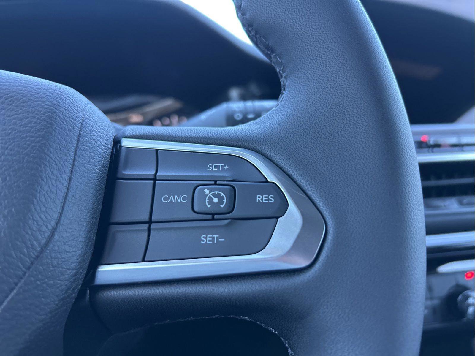 New 2026 Jeep Compass Latitude image 16