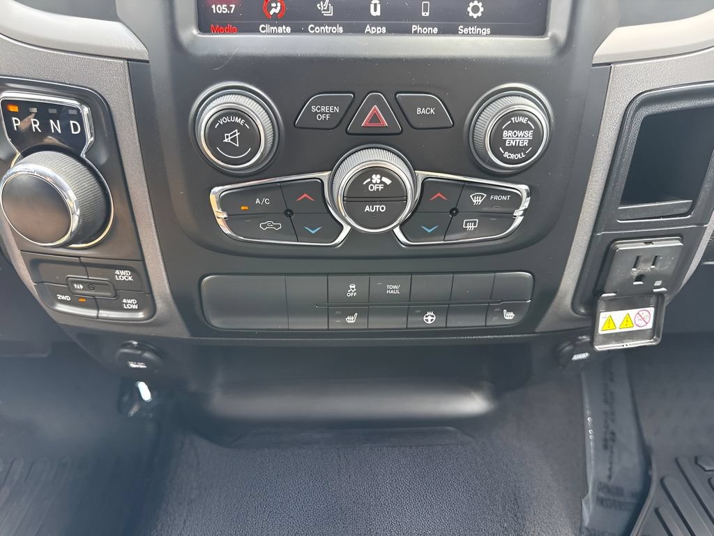 Used 2021 RAM 1500 Express w/ Wheel & Sound Group AWD/4WD image 18