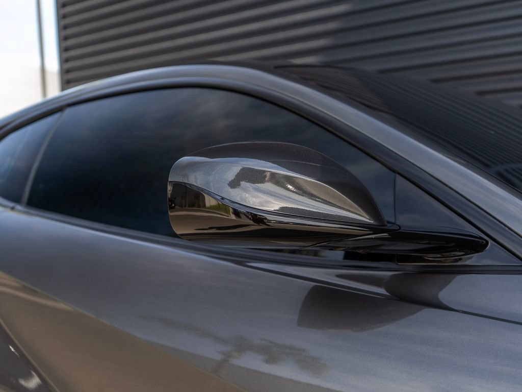 Used 2019 Ferrari 812 Superfast RWD image 16