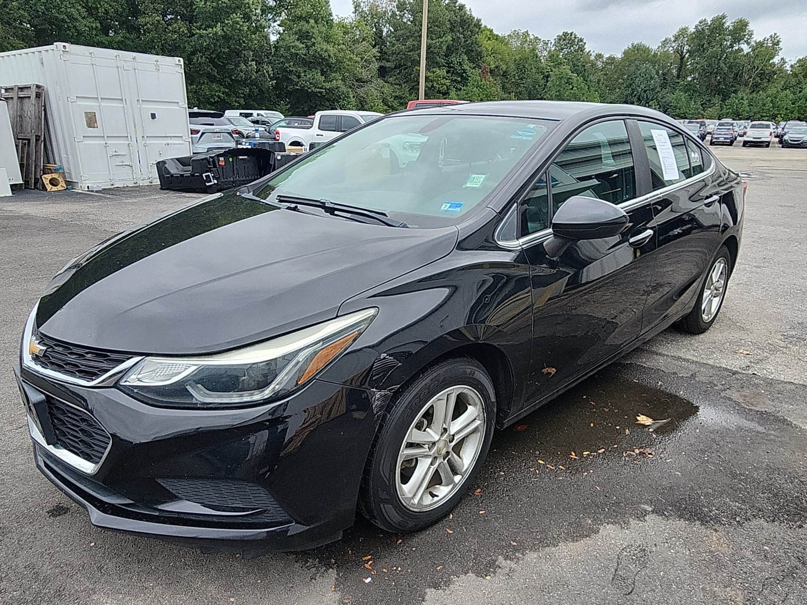 Used 2017 Chevrolet Cruze LT w/ Convenience Package FWD image 1