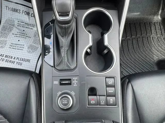 Used 2024 Toyota Highlander XSE AWD/4WD image 28