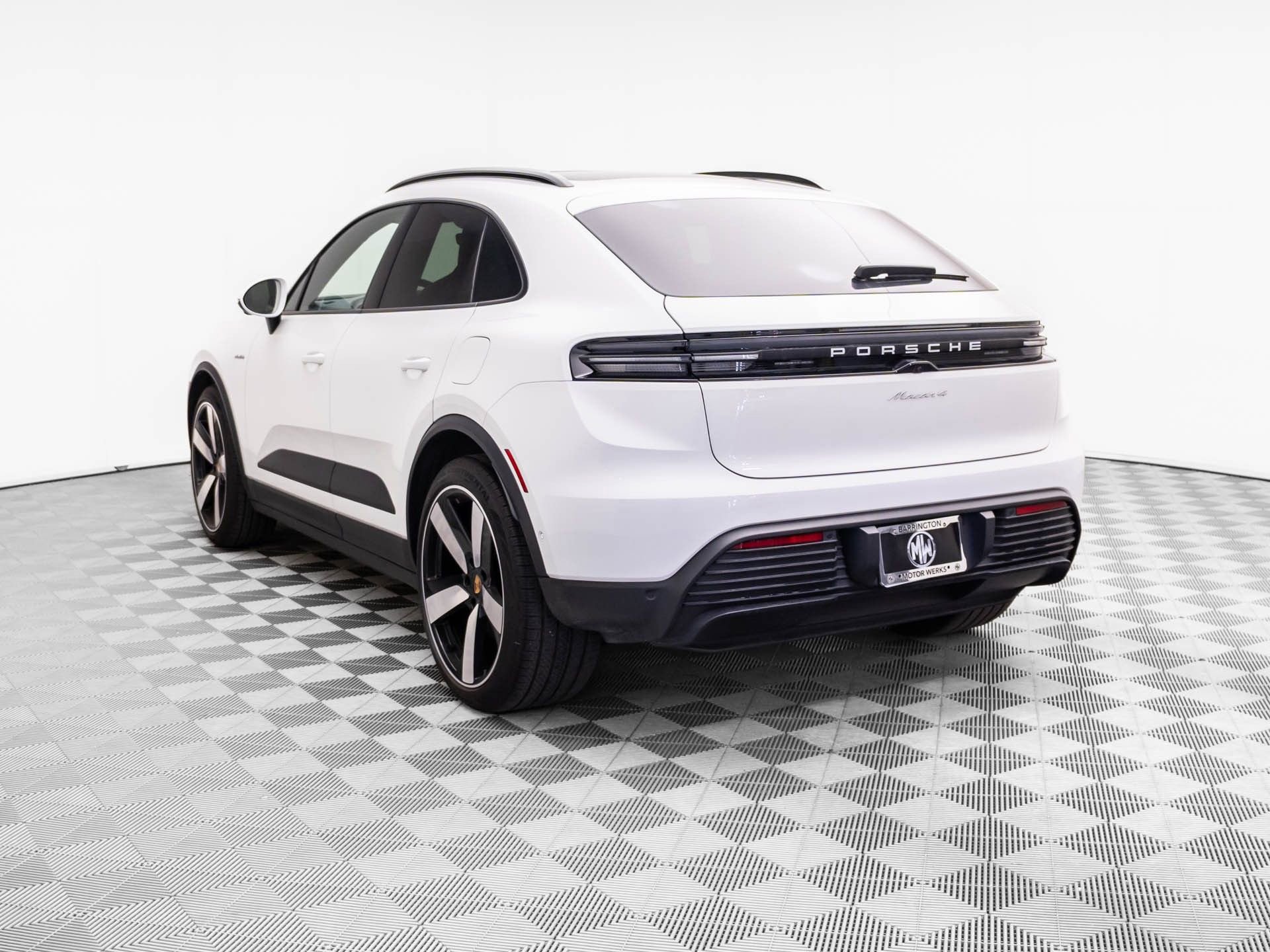 Certified 2024 Porsche Macan 4 Electric image 3