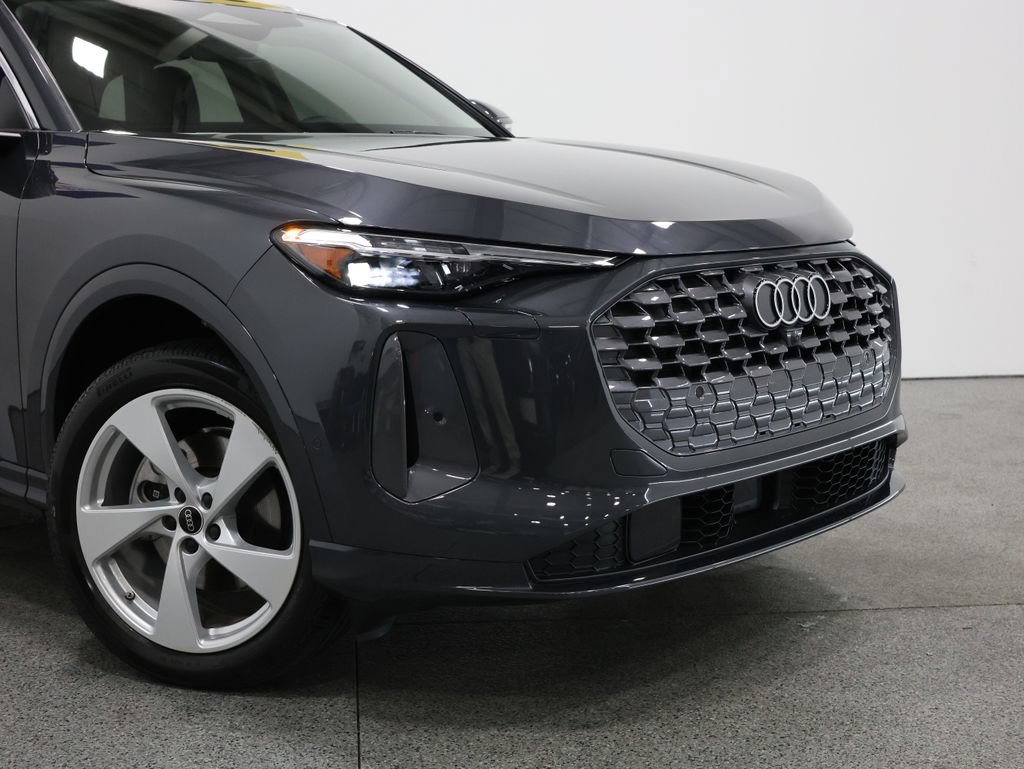 Certified 2025 Audi Q5 Premium w/ Premium Plus AWD/4WD image 3