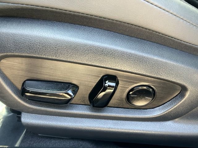 Used 2025 Lexus ES 350 w/ Premium Package image 12