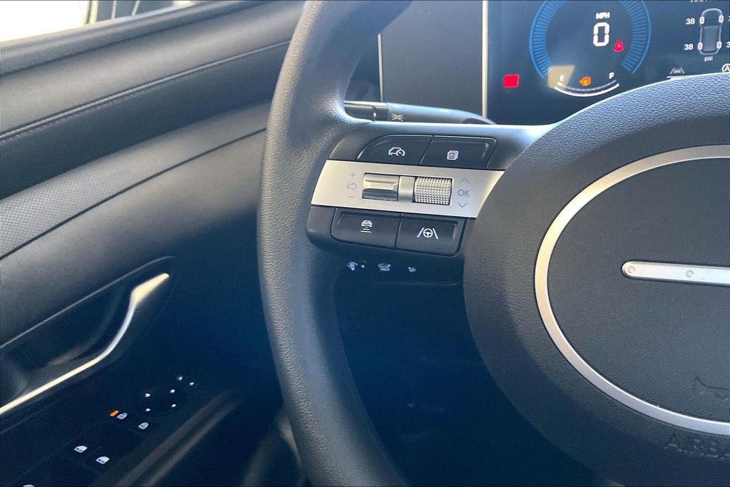 Used 2026 Hyundai Tucson SEL image 8