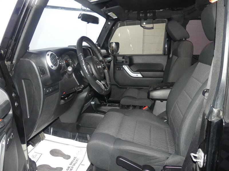 Used 2011 Jeep Wrangler Rubicon w/ Call of Duty Group image 18