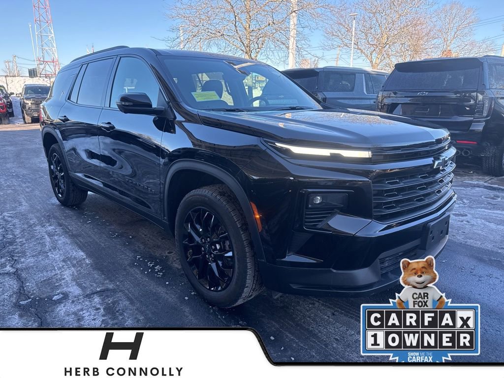 Used 2026 Chevrolet Traverse LT w/ Midnight/Sport Edition FWD image 1