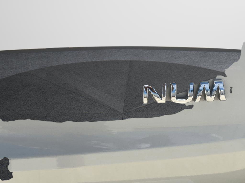 Used 2023 Nissan Rogue Platinum image 12