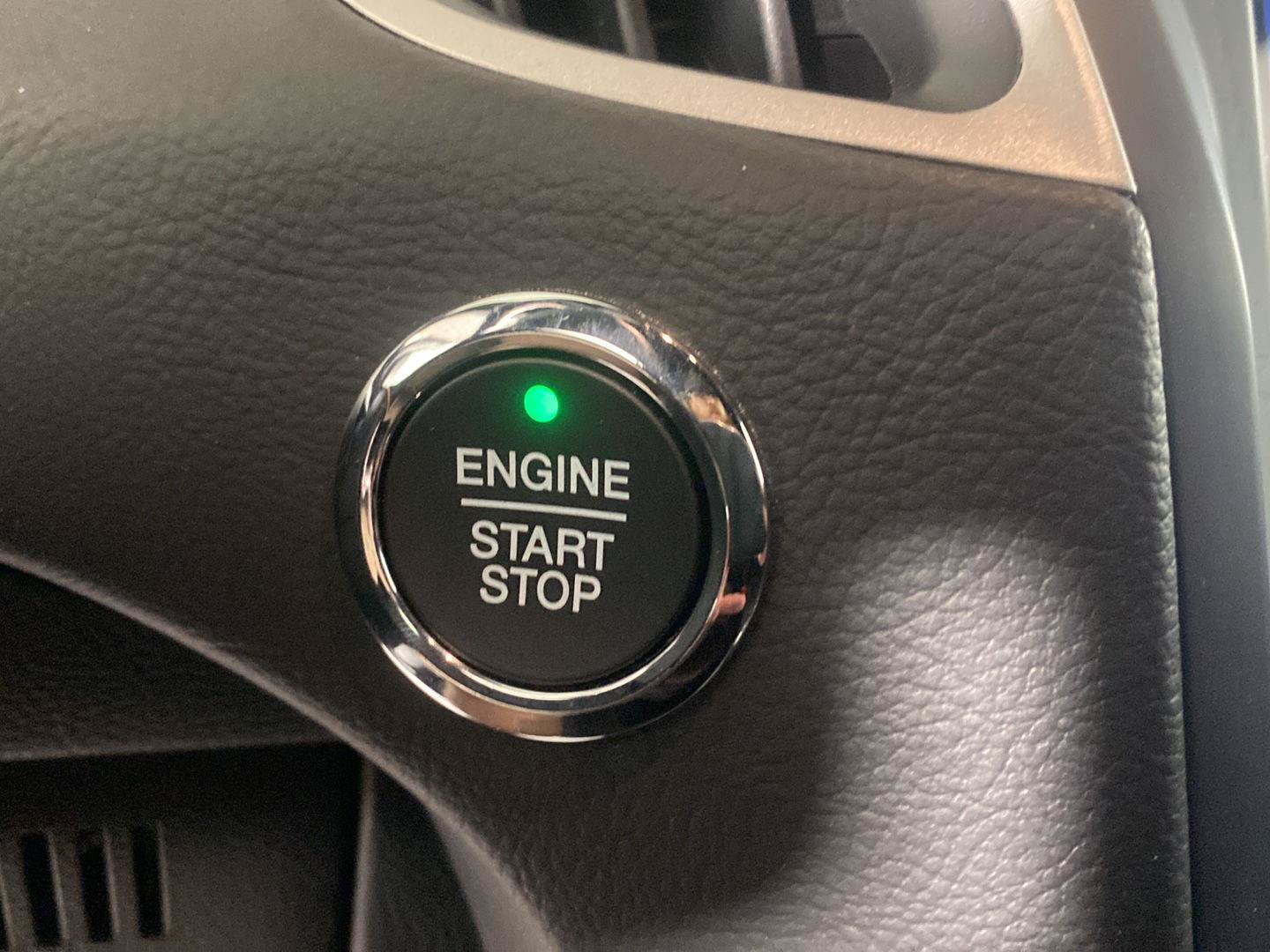 Used 2023 Ford Edge ST-Line AWD/4WD image 6