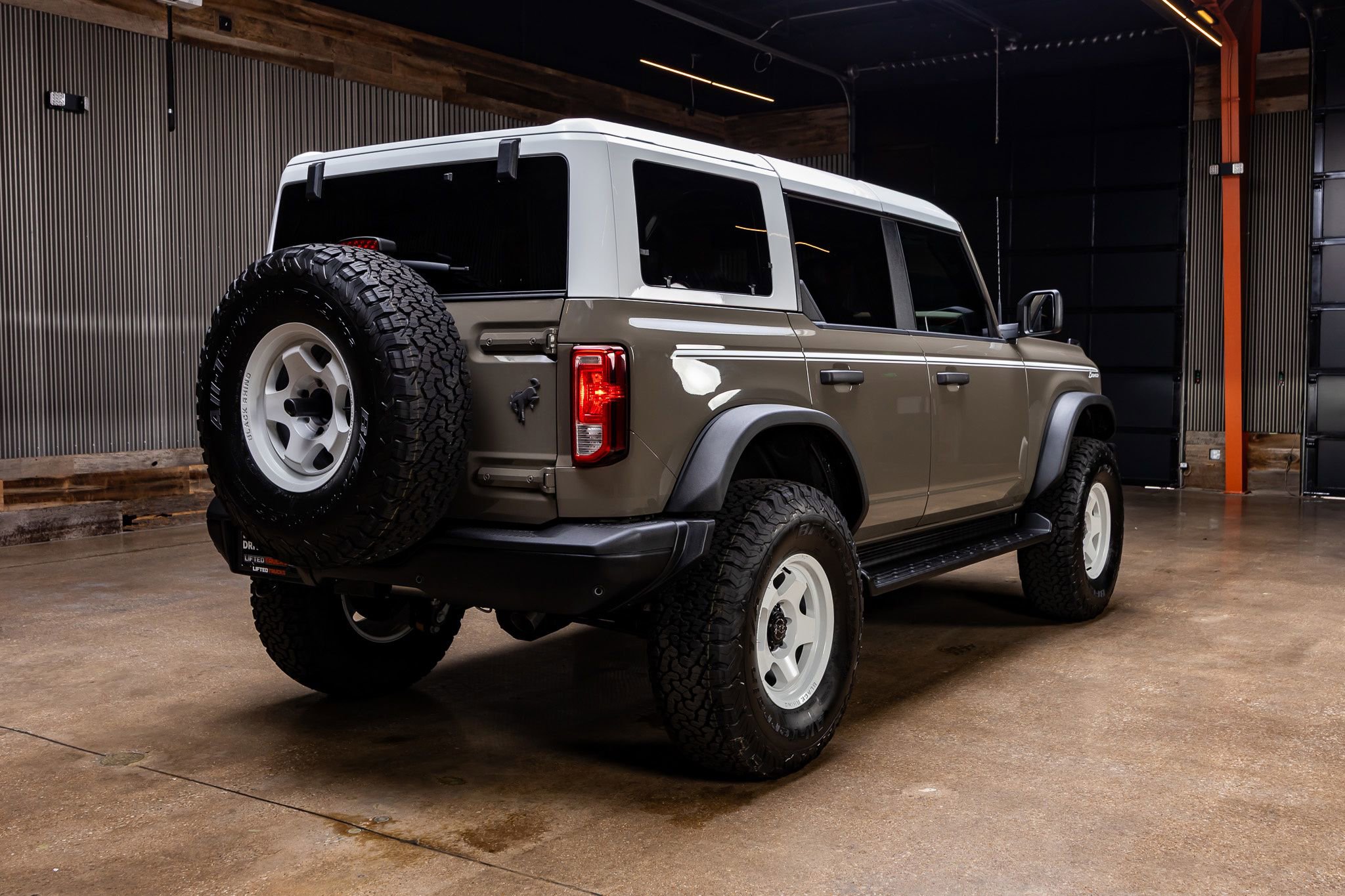 Used 2026 Ford Bronco Heritage Edition AWD/4WD image 10