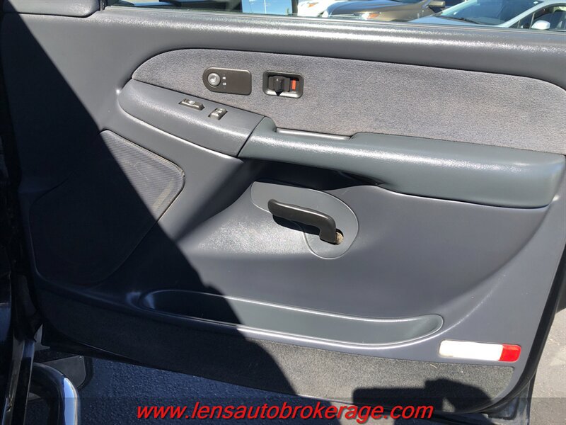 Used 2002 Chevrolet Silverado 3500 LT AWD/4WD image 19