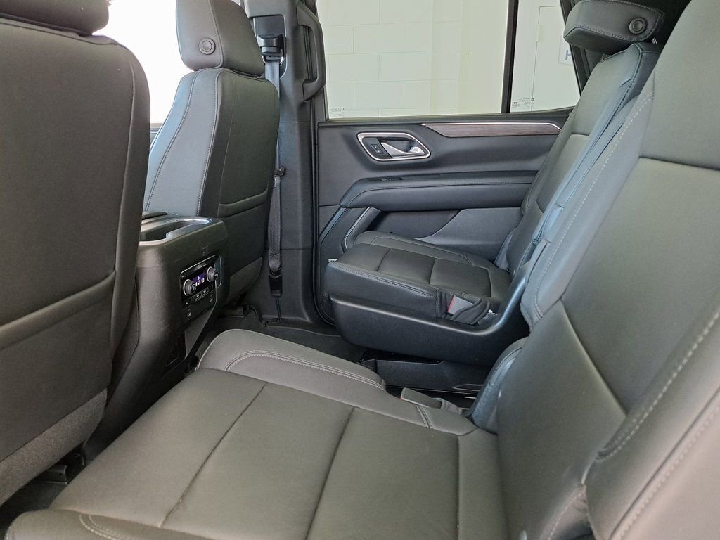 Used 2022 Chevrolet Tahoe Z71 w/ Luxury Package image 27