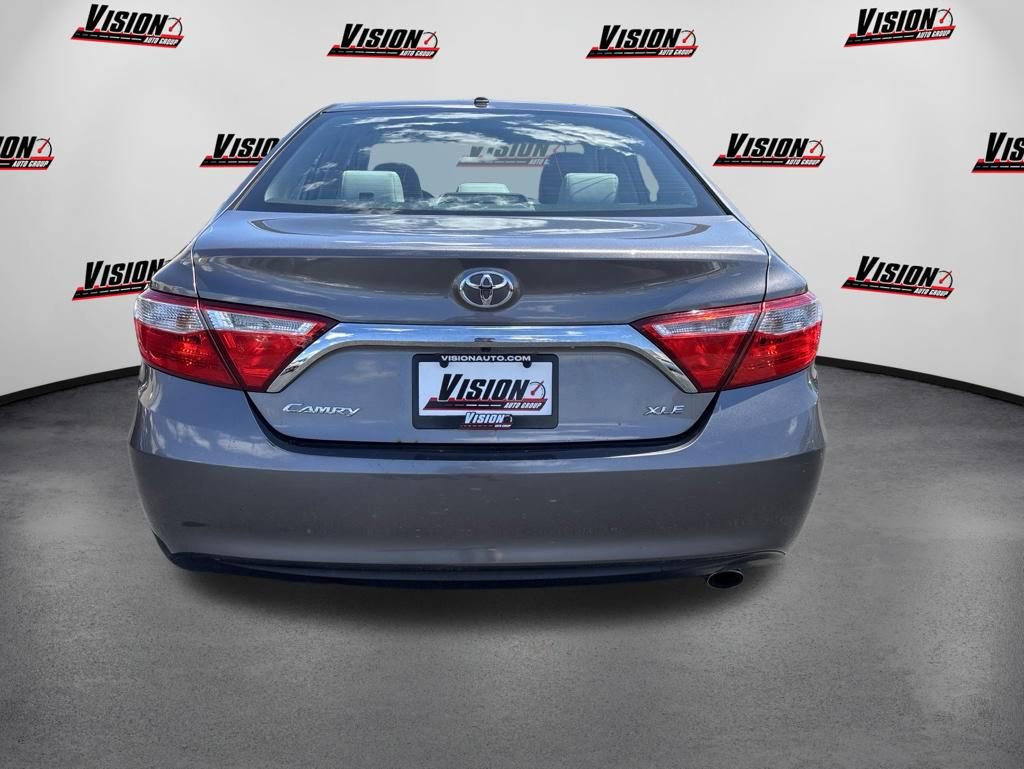 Used 2017 Toyota Camry XLE w/ Moonroof Package FWD image 6