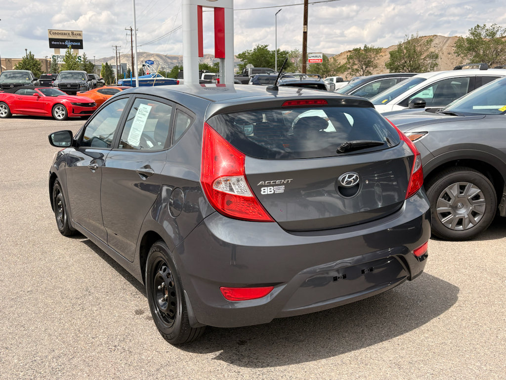 Used 2013 Hyundai Accent GS FWD image 3