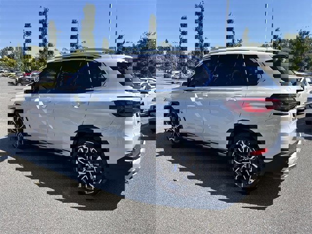 Used 2023 BMW X5 xDrive40i image 5
