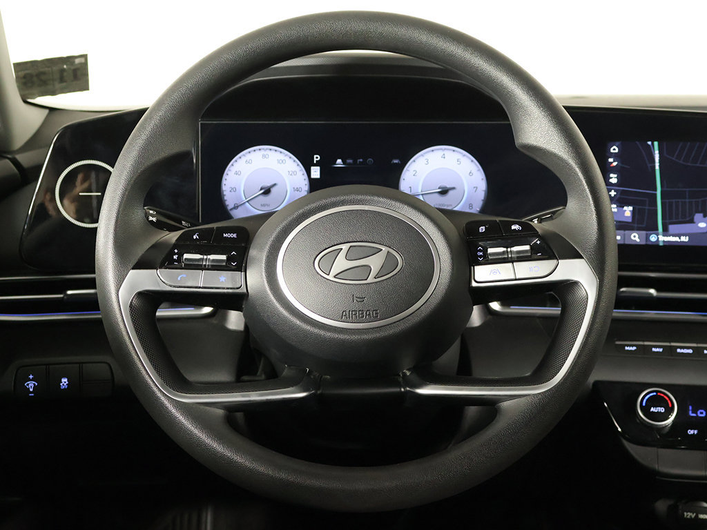 Certified 2024 Hyundai Elantra SEL FWD image 32