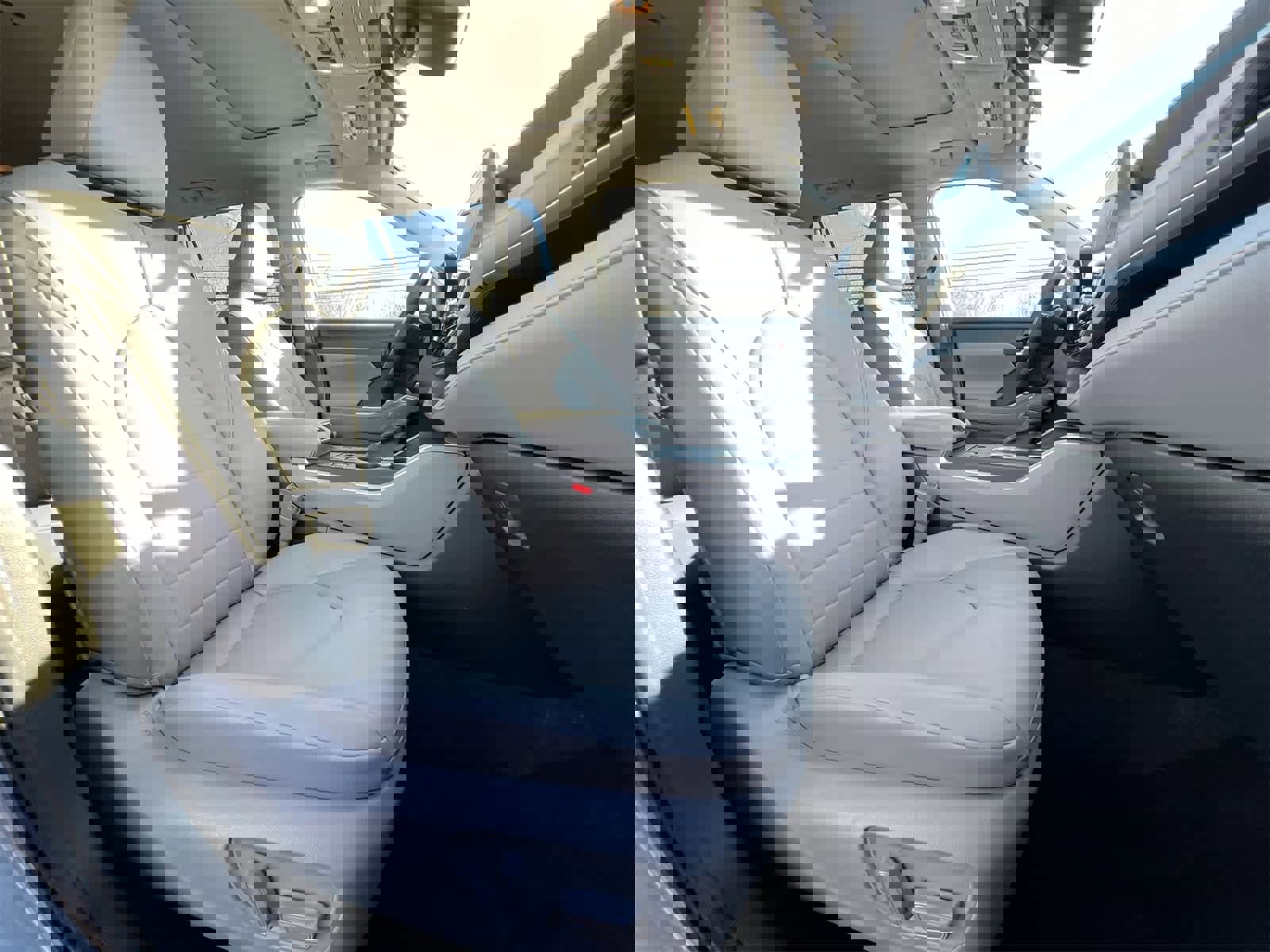 Used 2023 Toyota Highlander XLE image 22