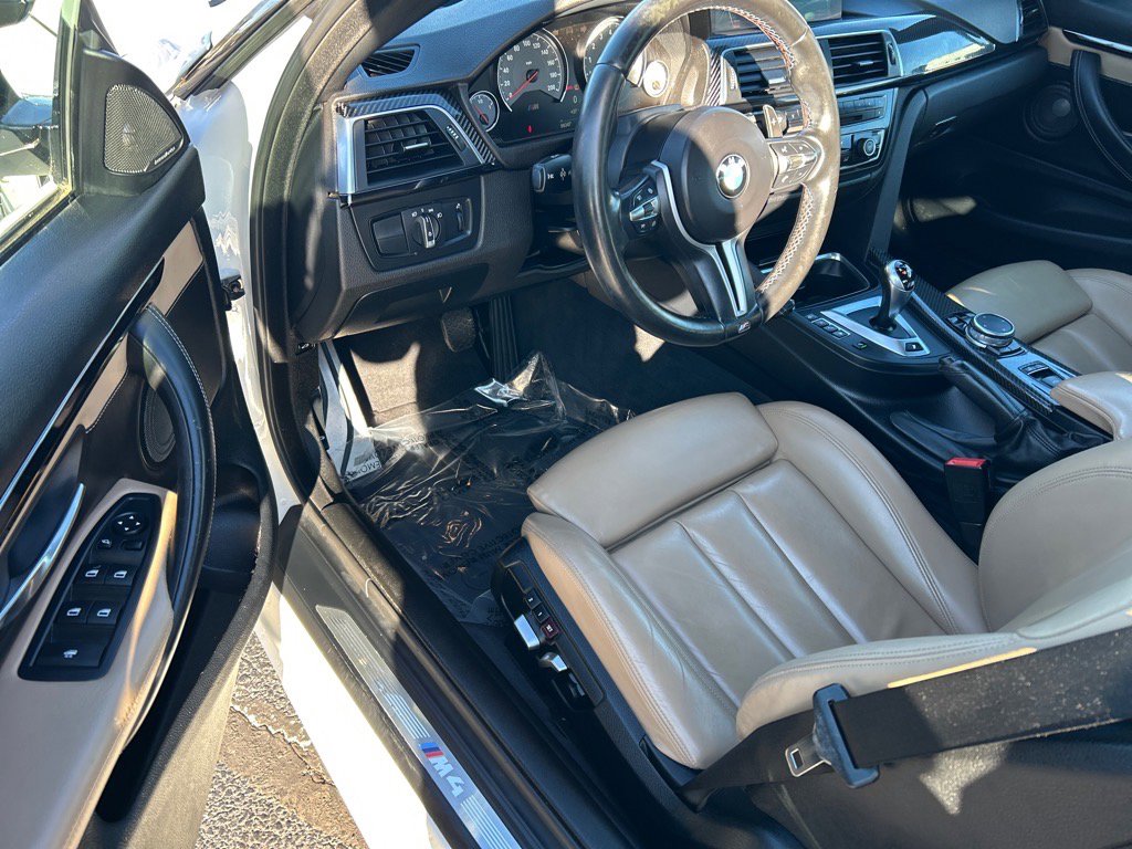 Used 2016 BMW M4 Convertible image 7