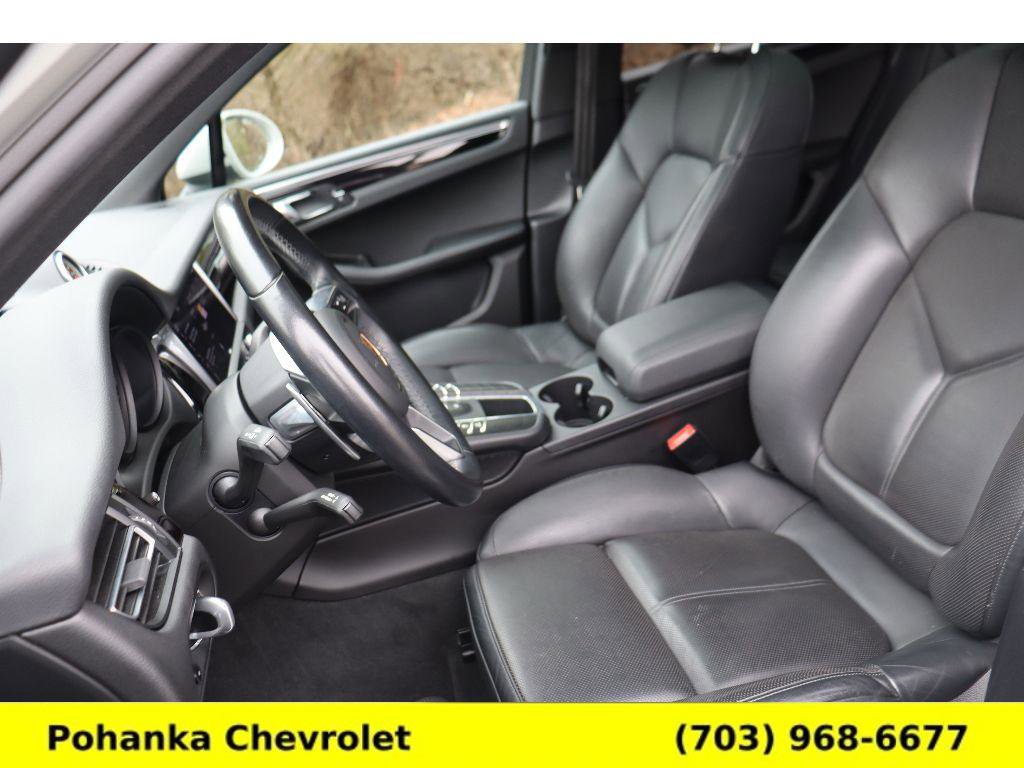 Used 2021 Porsche Macan image 32